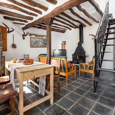 Casa Rural El Fuerte De Atabuey Trevélez Esterno foto
