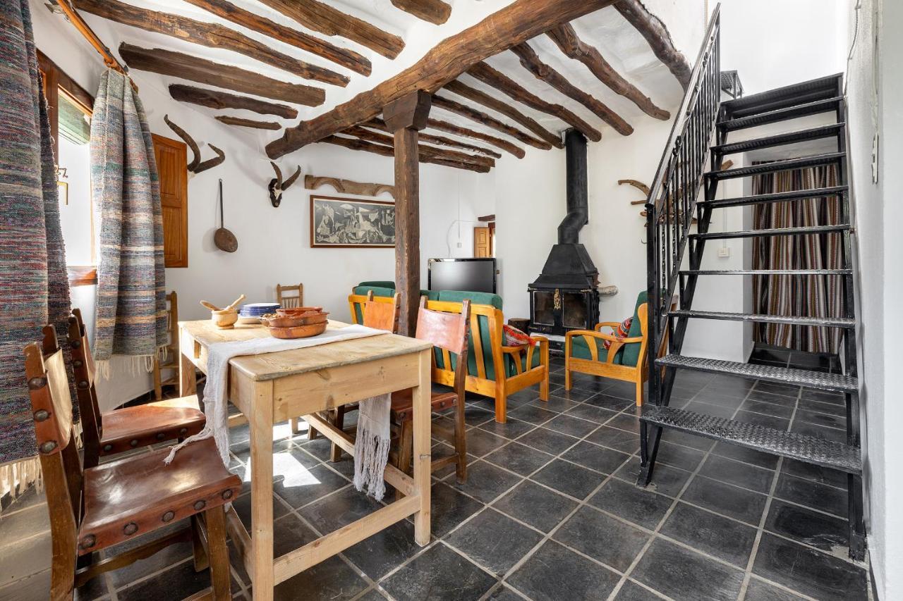 Casa Rural El Fuerte De Atabuey Trevélez Esterno foto