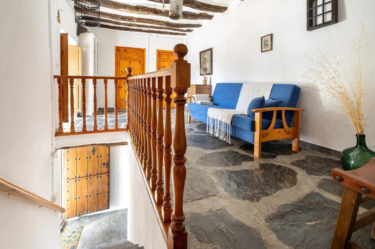 Casa Rural El Fuerte De Atabuey Trevélez Esterno foto