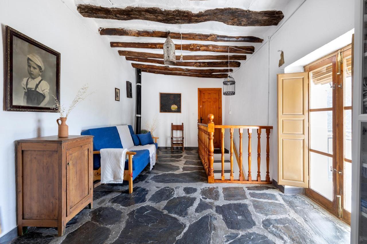 Casa Rural El Fuerte De Atabuey Trevélez Esterno foto