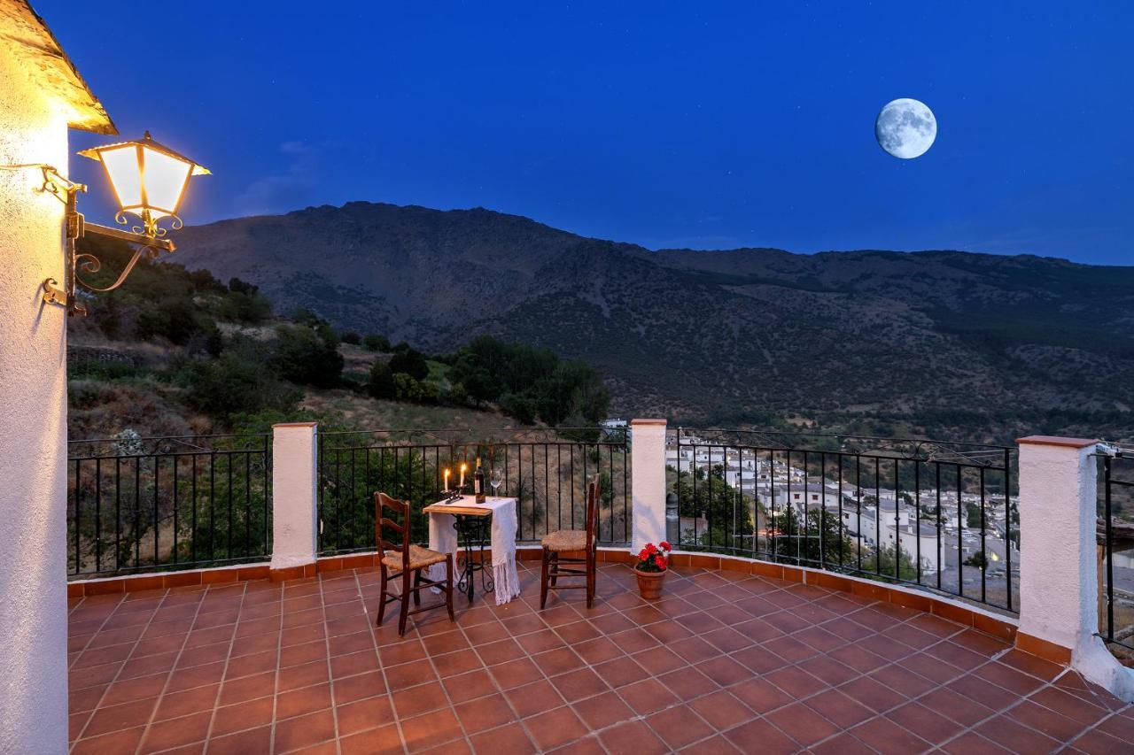 Casa Rural El Fuerte De Atabuey Trevélez Esterno foto